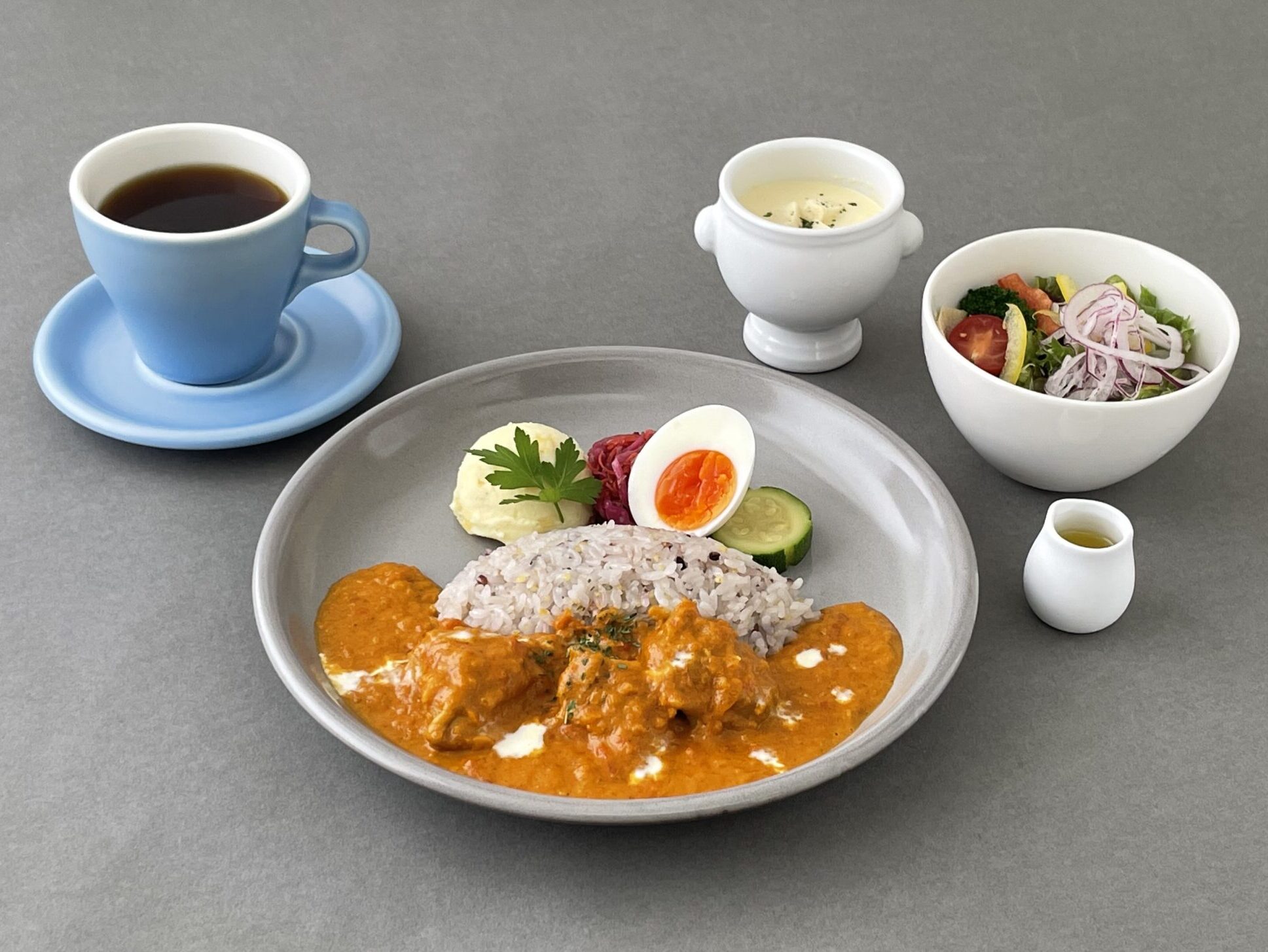 ［期間限定］バターチキンカレーセット｜サラダ・スープ・ドリンク付